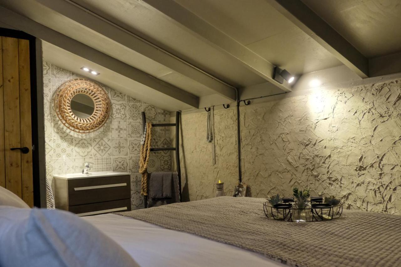 Lodge In Een Bosrijke Omgeving Met Hottub & Sauna Opt Rheezerveen Dış mekan fotoğraf